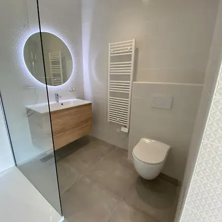 Mini Neuve Avec Terrasse Et Jardin A 800 Metres De La Riviere Et 5 Km De La アパート *