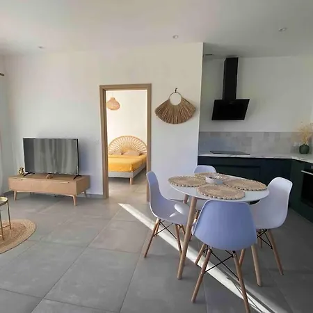 Mini Neuve Avec Terrasse Et Jardin A 800 Metres De La Riviere Et 5 Km De La * レクシ